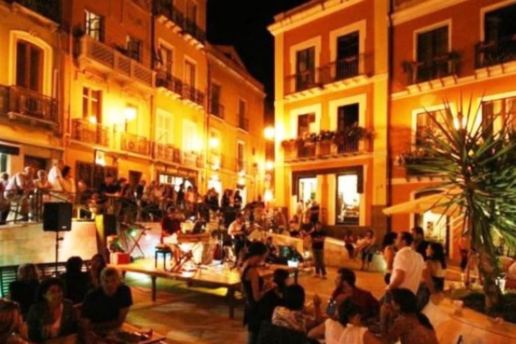Stupenda Suite A Cagliari Piazza Galilei Ngoại thất bức ảnh