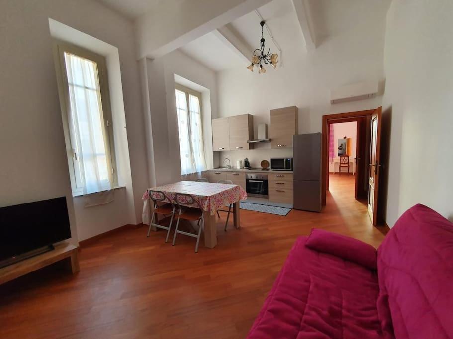 Stupenda Suite A Cagliari Piazza Galilei Ngoại thất bức ảnh